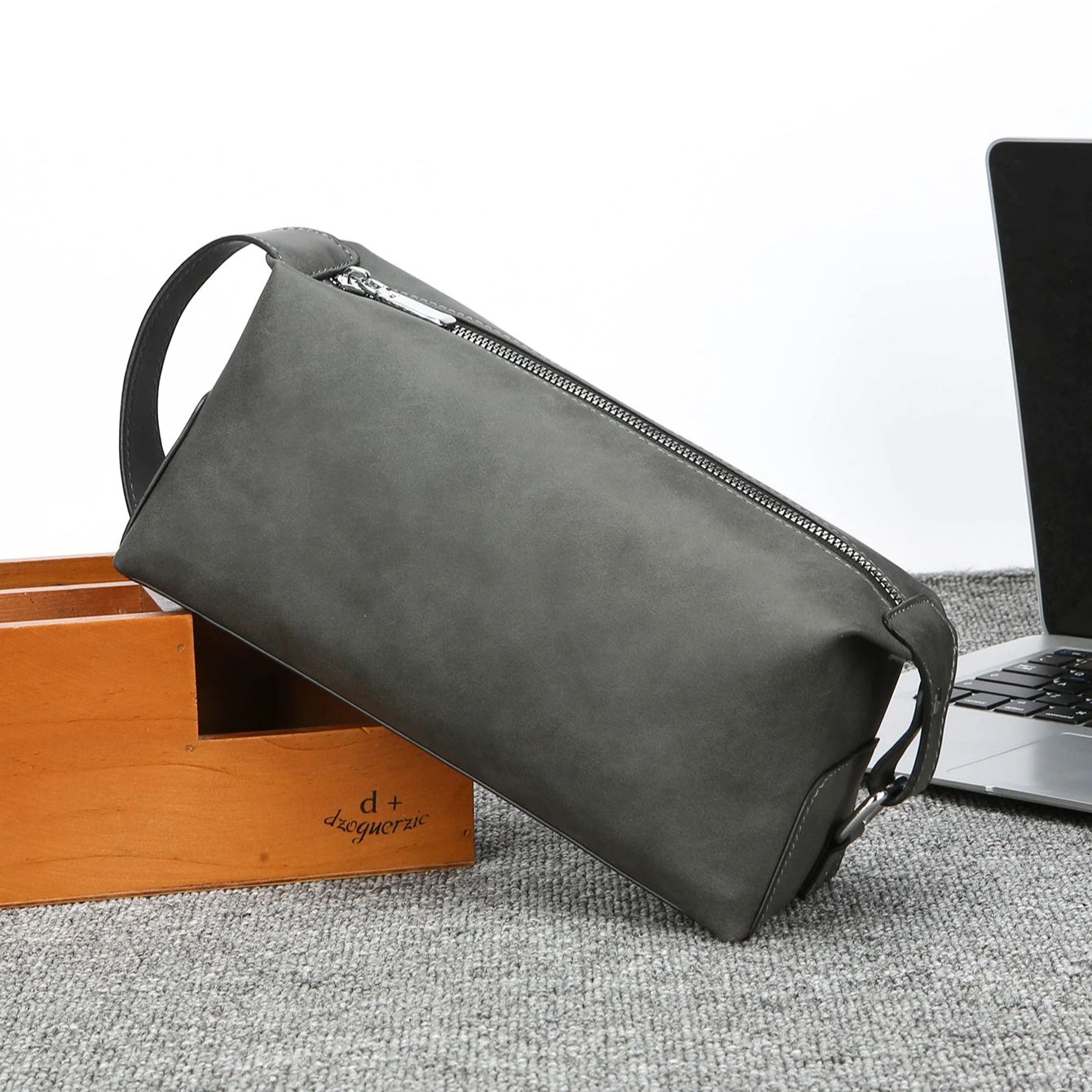 Мужская косметичка из искусств – обзор и цена Travel Luggage Set